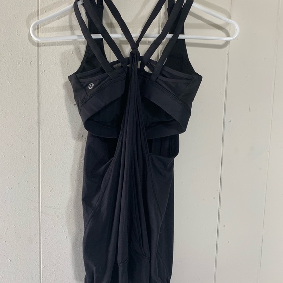 LULULEMON 4 Racer back Tank Built in sports bra - Picture 2 of 4